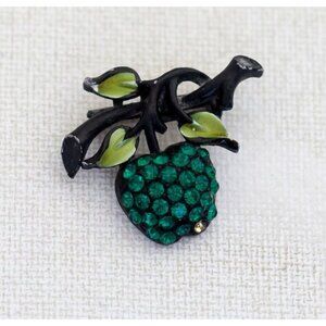 Vintage Green Apple Brooch by JJ - Y1